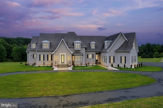 37016 Longmoor Farm Ln, Purcellville, VA 20132