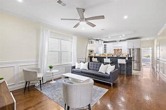 15 Nelson Ave Unit 1, Jersey City, NJ 07307