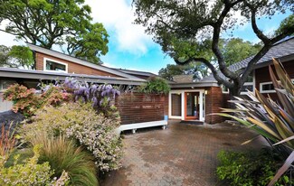 35 Woodview Ln, Woodside, CA 94062