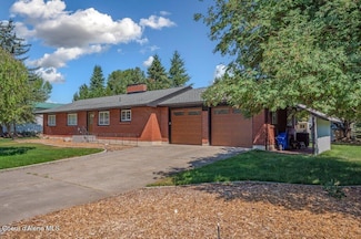 1305 E Victoria Ave, Hayden, ID 83835