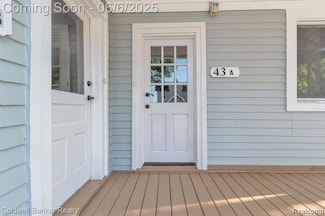 43 Margaret St, Whitmore Lake, MI 48189