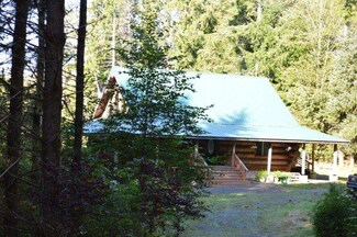 80 Dixon Rd, Raymond, WA 98577