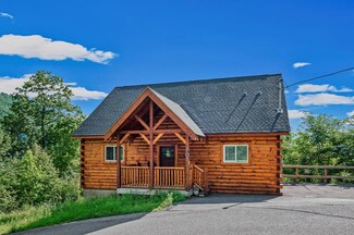 705 Ellis Ogle Rd, Gatlinburg, TN 37738