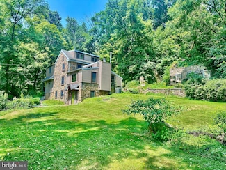 1004 California Rd, Quakertown, PA 18951