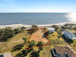 1313 E Beach Blvd, Pass Christian, MS 39571