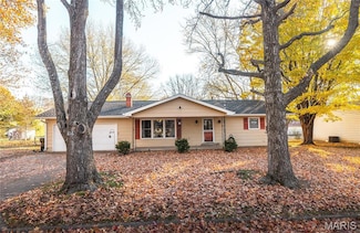 616 N Louise Ave, Saint James, MO 65559