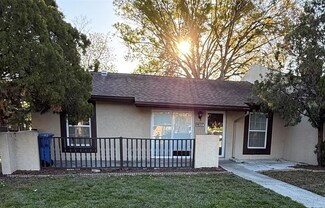 9873 88th St, Seminole, FL 33777