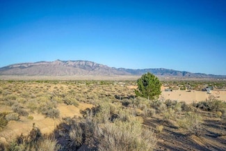 189 Tierra Encantada Rd, Corrales, NM 87048