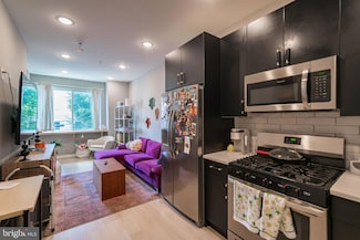 2428 Jasper St Unit 2, Philadelphia, PA 19125