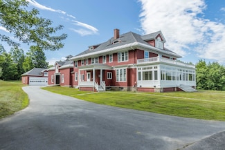 42 Fernald St, Wilton, ME 04294
