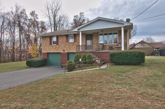 200 Burton St, Peckville, PA 18452