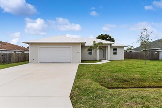 456 SE Skipper Ln, Port St. Lucie, FL 34983