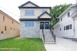 11 Russell St, Staten Island, NY 10308