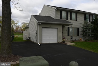 2003 Clover Mill Rd, Quakertown, PA 18951