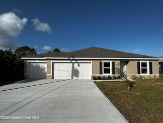 537 Macon St, Palm Bay, FL 32908