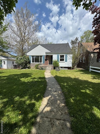 14070 Nadine St, Oak Park, MI 48237