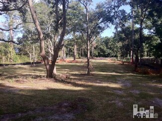 7633 Market St, Wilmington, NC 28411