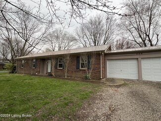 306 Oakwood Dr, Lawrenceburg, KY 40342