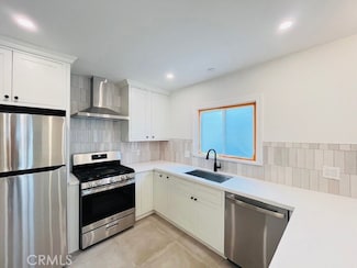 1946 S Bronson Ave, Los Angeles, CA 90018
