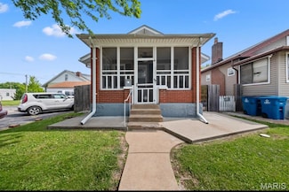 631 Waller Ave, Saint Louis, MO 63125