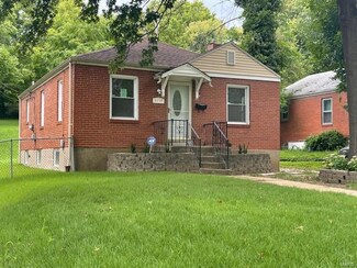 8709 College Ave, Saint Louis, MO 63136