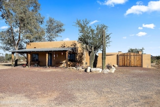3900 W Oasis Dr, Tucson, AZ 85742