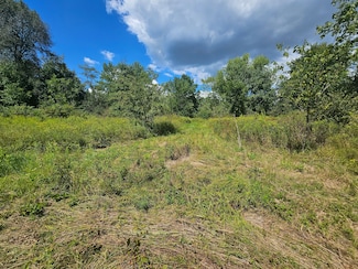 905 Glen Rd, New Castle, PA 16105