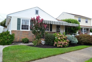 26 W Gilmar Cir, Margate City, NJ 08402