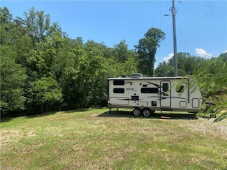 3258 Red White and Blue Rd, Roaring River, NC 28669