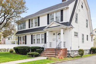 247 Bellevue St, West Roxbury, MA 02132