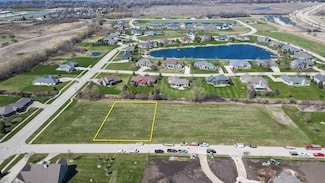 1081 Pine Lake Dr, Fond Du Lac, WI 54935