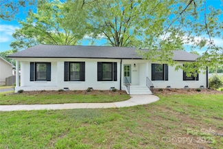 6600 Knightswood Dr, Charlotte, NC 28226