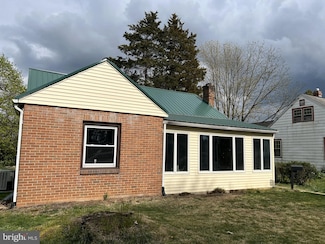 58 Morningside Ave, Cleona, PA 17042