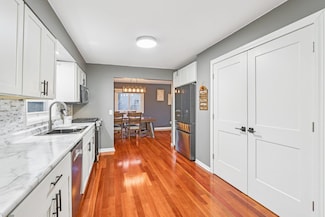 207 Pauquette Dr, Poynette, WI 53955