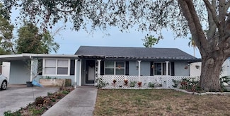 305 51st St W, Bradenton, FL 34209