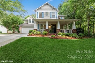 1513 Golden Rain Dr, Matthews, NC 28104
