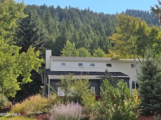 1200 Deer Blvd Unit A, Avon, CO 81620