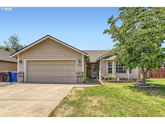516 Pegasus Ct, Molalla, OR 97038