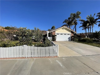 916 Clear Creek Canyon Dr, Diamond Bar, CA 91765