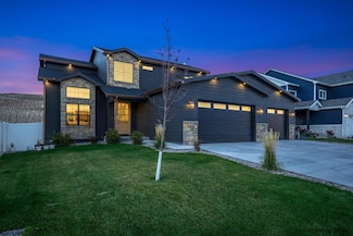 5704 Carmel Dr, Cheyenne, WY 82009