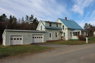 543 Anderson St, Barnet, VT 05821