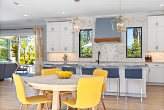 625 Lynwood Dr, Encinitas, CA 92024
