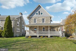 39 W Lancaster Ave, Downingtown, PA 19335