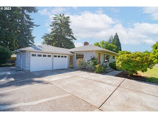 7905 NW 9th Ave, Vancouver, WA 98665