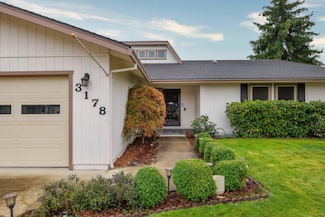 3178 Century Way, Medford, OR 97504