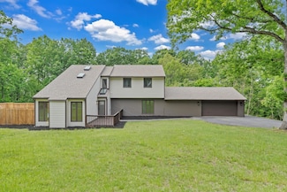6695 Raintree Rd, Roanoke, VA 24018