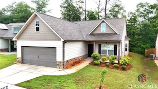 349 Park Blvd W, Bogart, GA 30622