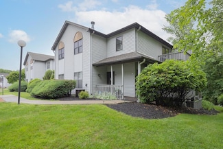 71 Frank Ct, Monroe, NY 10950