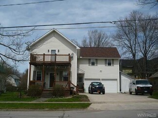 69 Washington St, Warsaw, NY 14569