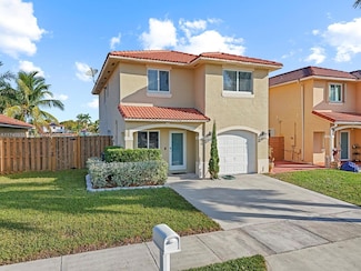 8957 SW 214th St, Cutler Bay, FL 33189